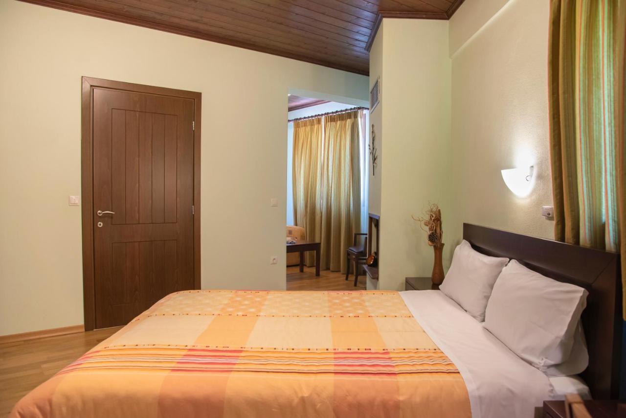 Hotel Dryades Elati  Luaran gambar
